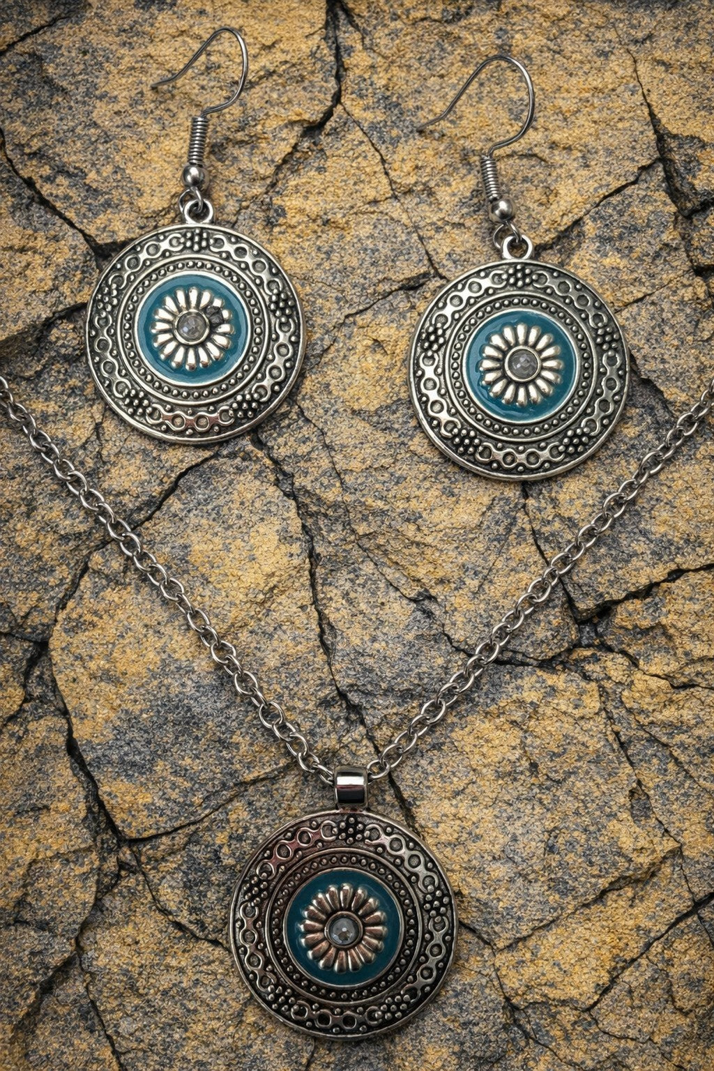 Bohemian Style Alloy & Plastic Pearl & Enamel Pendant Necklace