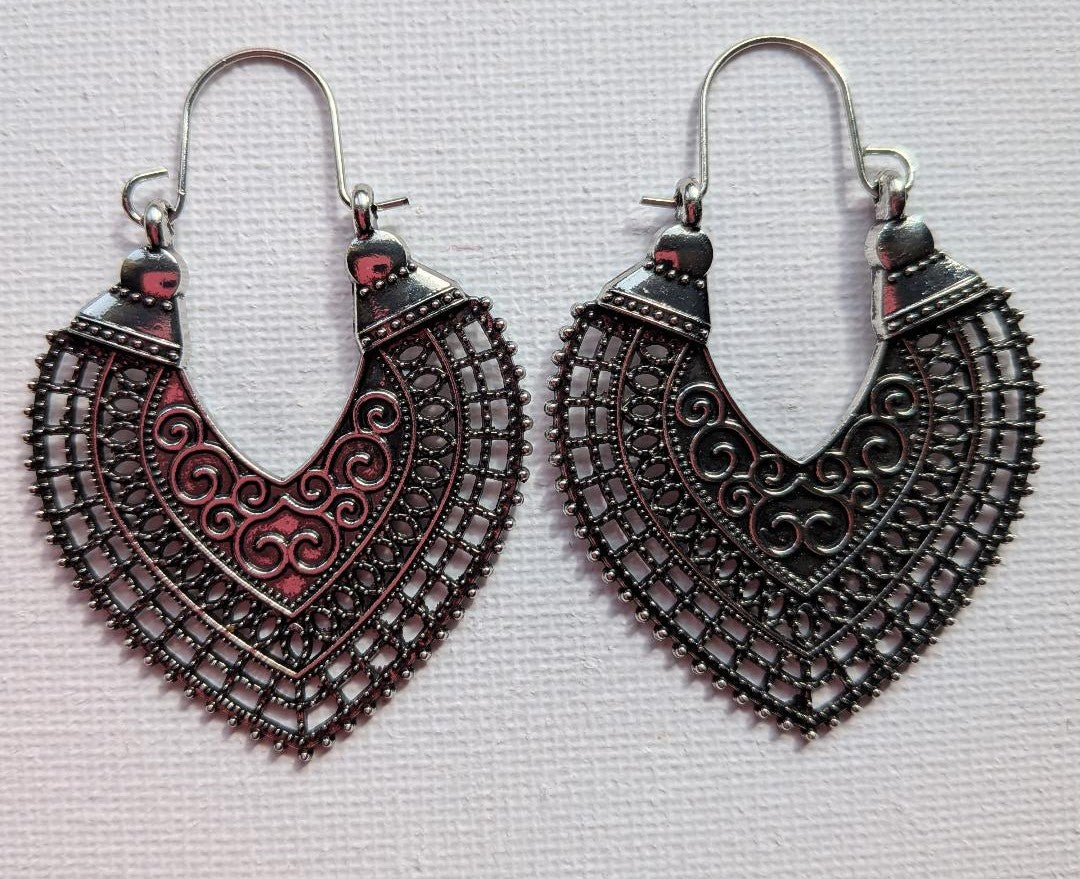 Bohemian Style Alloy Dangle Earrings – Heart, Antique Silver