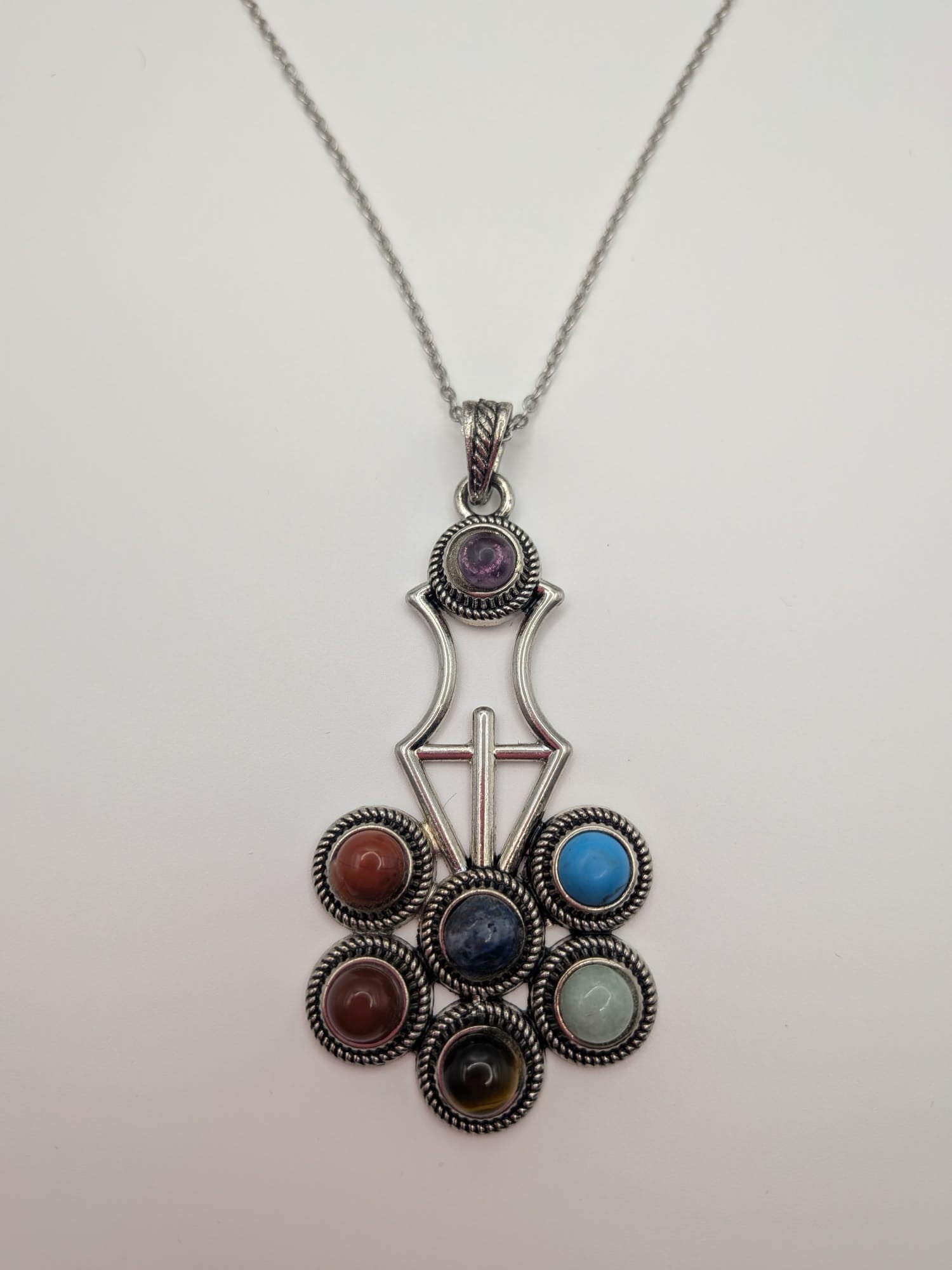 Boho Chakra Flower Pendant Necklace with 7 Gemstones, Meditation Jewellery Gem stone
