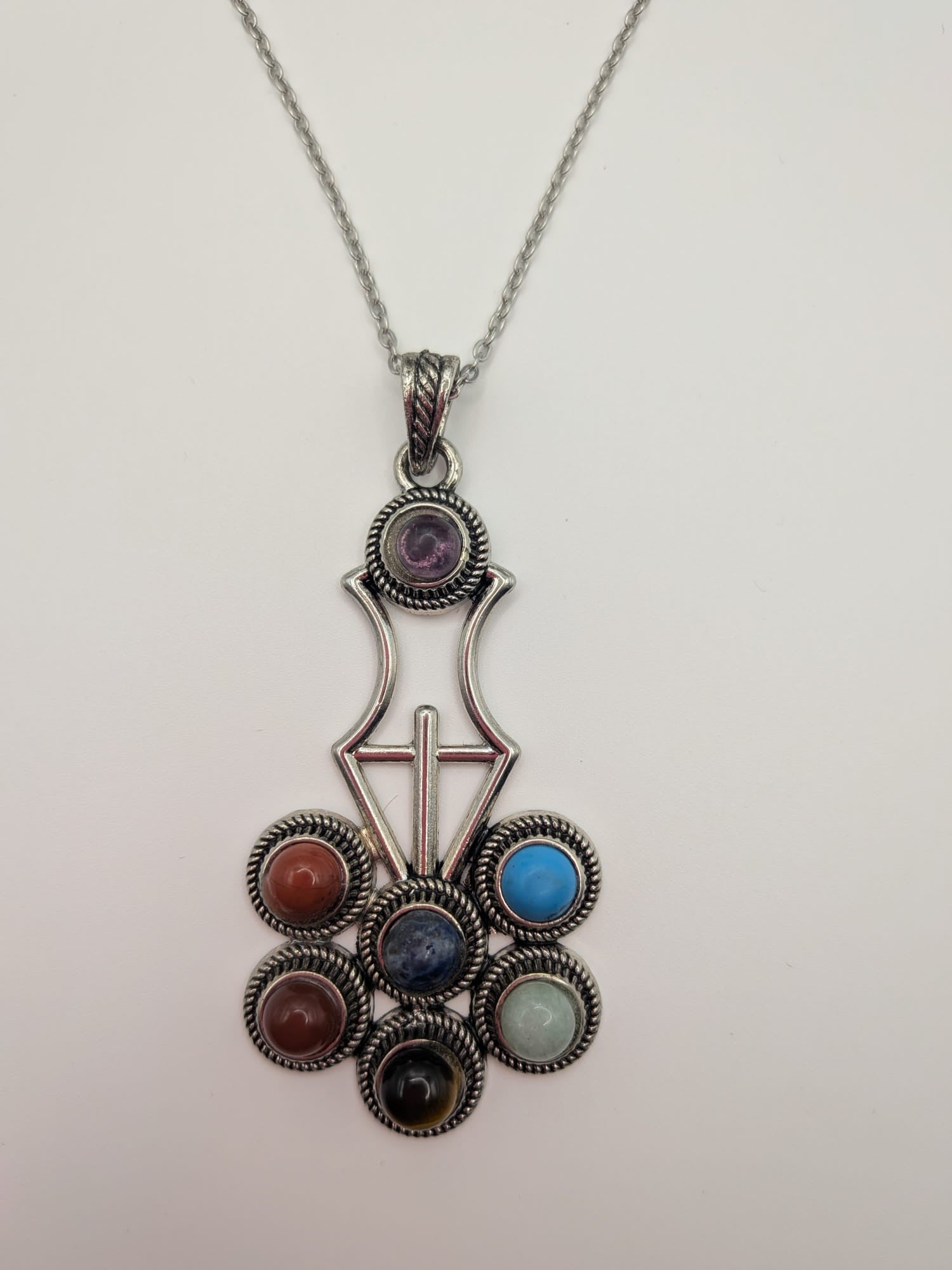 Boho Chakra Flower Pendant Necklace with 7 Gemstones, Meditation Jewellery Gem stone