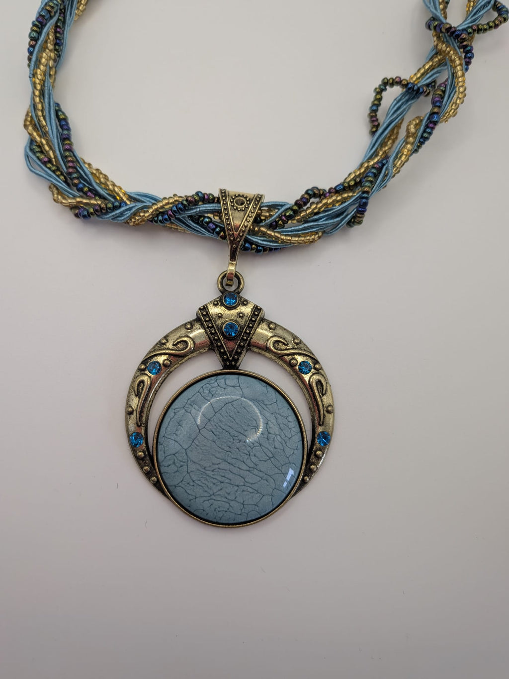 Bohemian Style Flat Round Alloy & Resin Imitation Gems Pendant Necklace