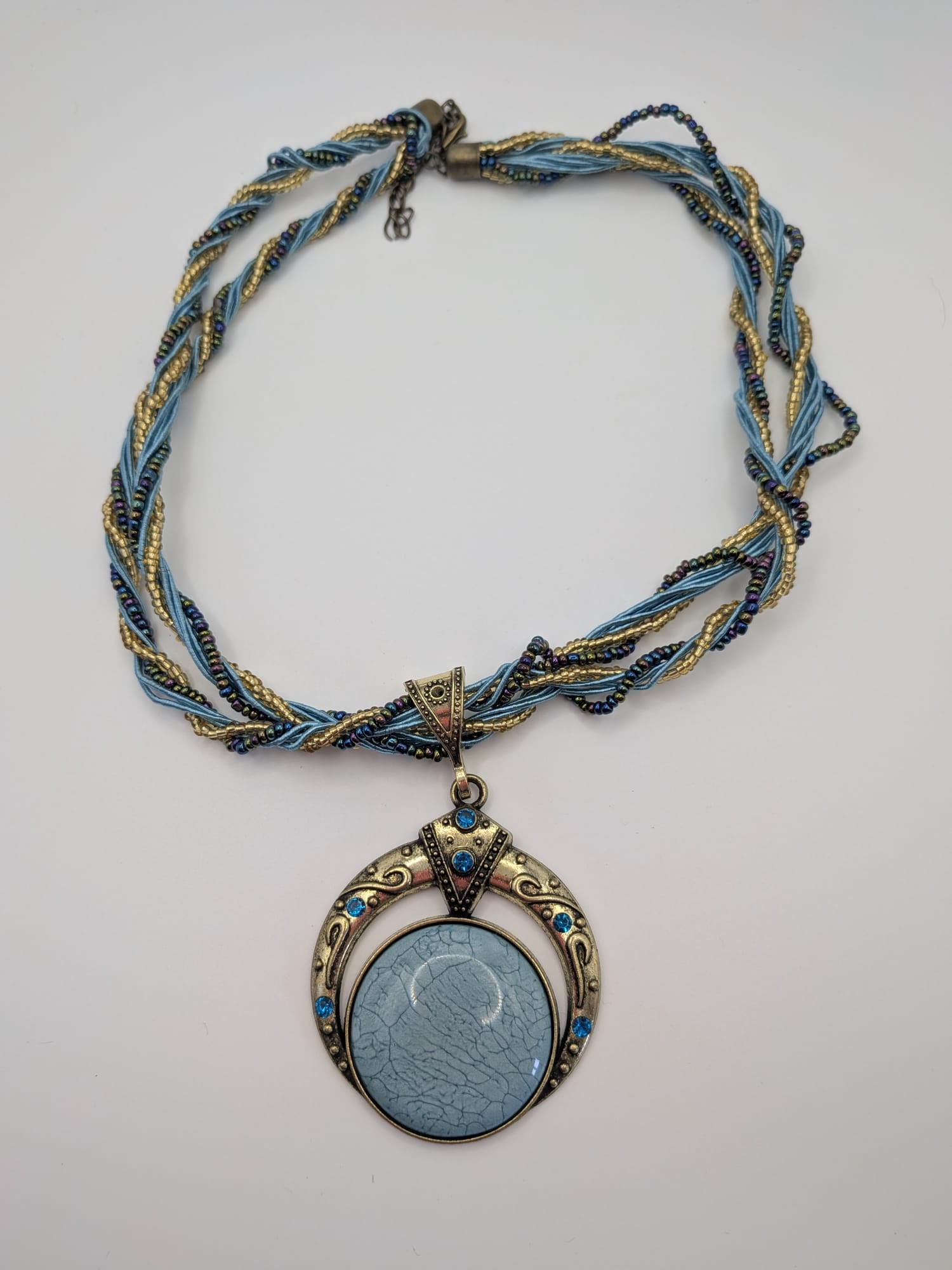 Bohemian Style Flat Round Alloy & Resin Imitation Gems Pendant Necklace