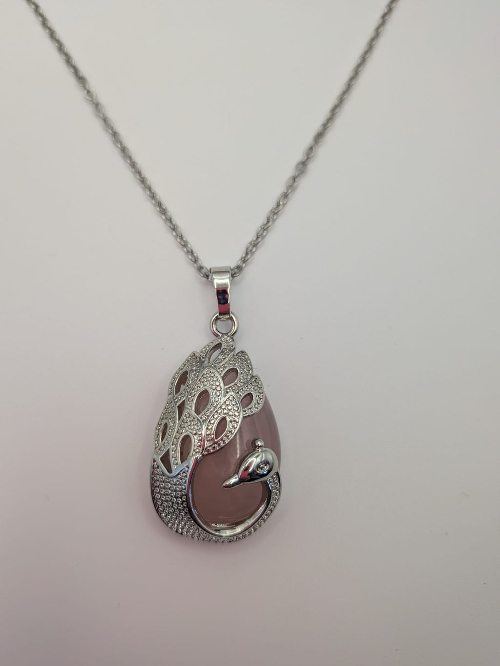 Gem stone Pendant Necklace Gemstone Pendant with Silver Colour Chain Natural Rose Quartz