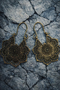 Bohemian Style Alloy Hoop Earrings – Antique Golden Floral Charm